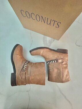 Coconuts Berriman Boots